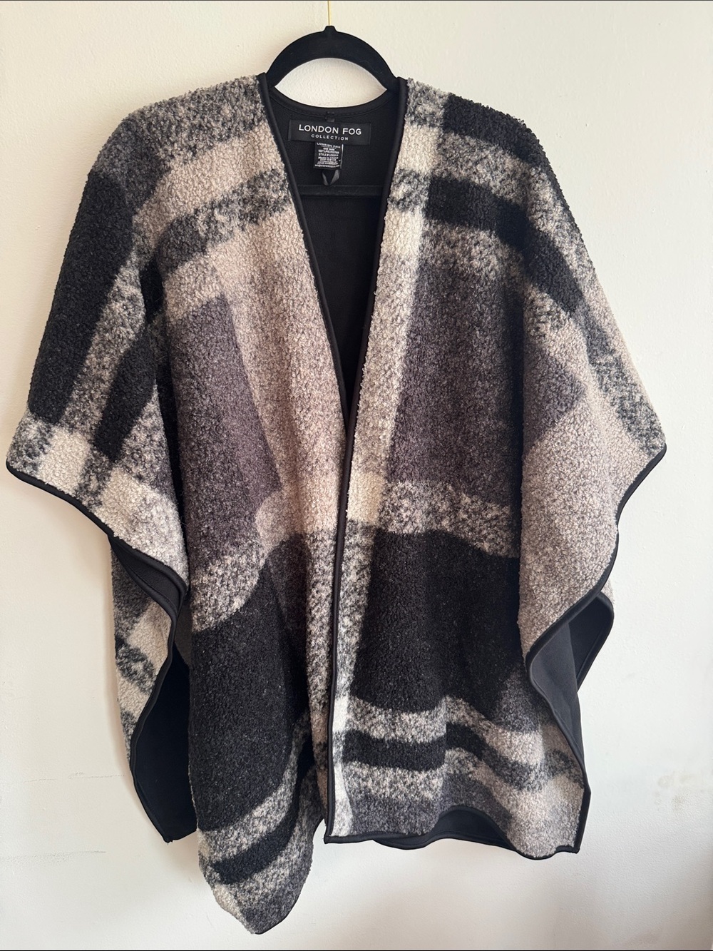 London Fog Plaid Boucle Cape Poncho Wrap Black Gray One Size
